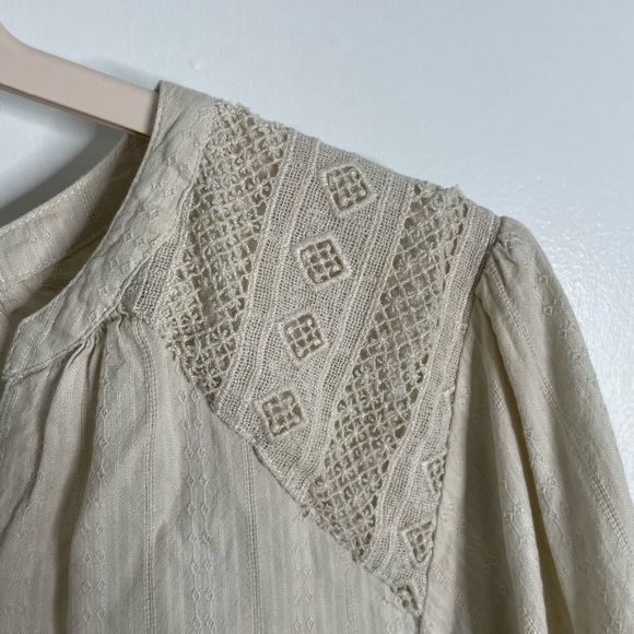 Old Navy Beige Blouse with Lace Accents - Picture 3 of 5
